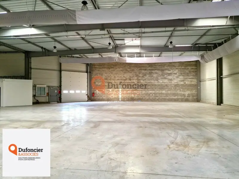 BÂTIMENT INDUST. 637M² - EXCELLENT ÉTAT - CHASSENEUIL