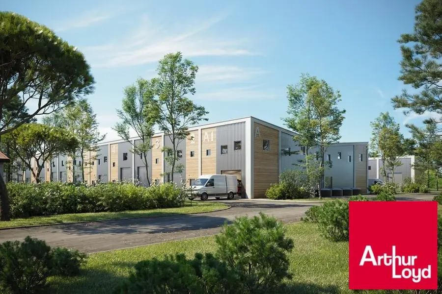 Entrepôt / Activité à vendre - Saint-Vincent-De-Tyrosse (40230) - 143 m²