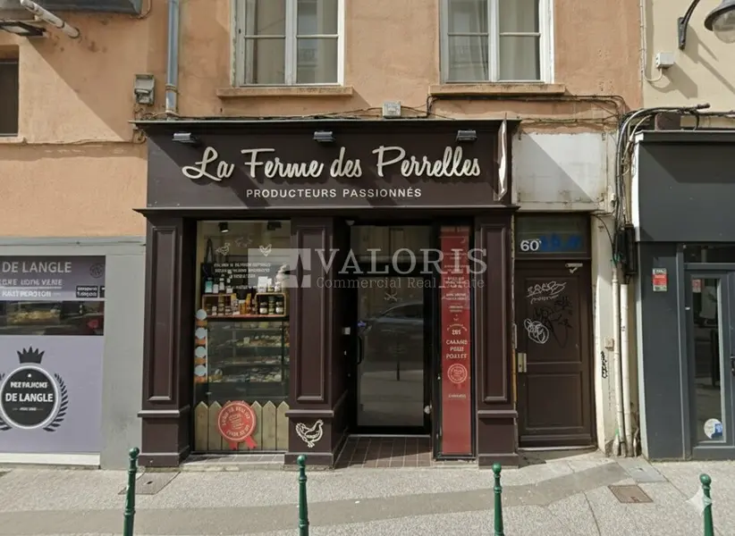 A vendre Local commercial  123.1m² Lyon 04