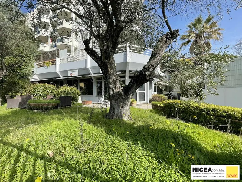 Bureau à vendre - Nice (06200) - 158 m²
