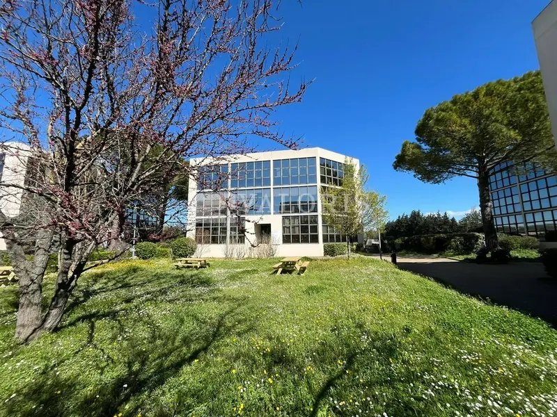 A vendre Bureaux 72m² Aix-en-Provence