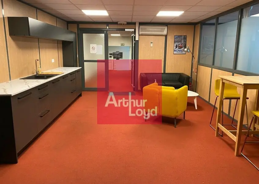 Bureau à louer - Clermont-Ferrand (63000) - 12 m² - 250 €/mois