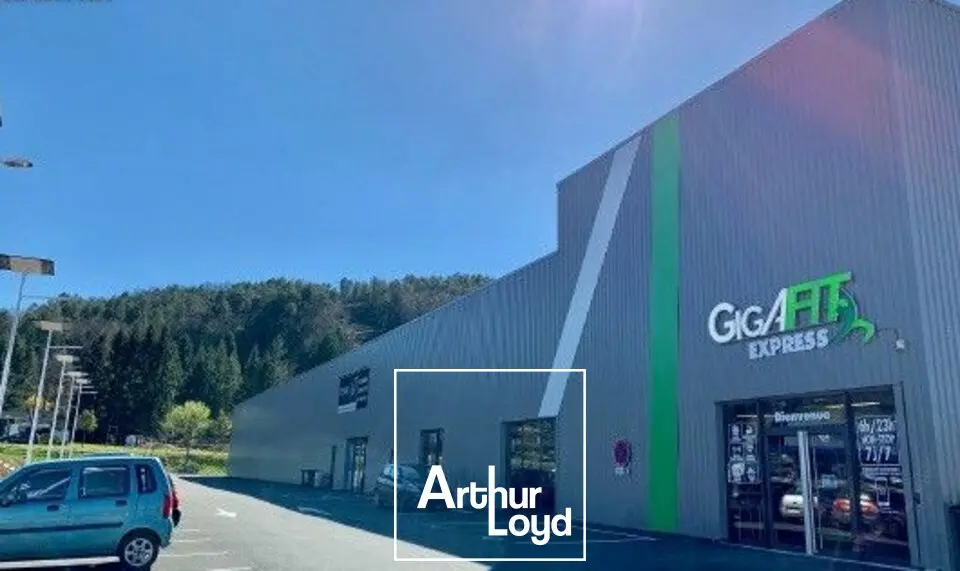 Local Commercial à louer - Terrasson-Lavilledieu (24120) - 330 m² - 2 640 €/mois