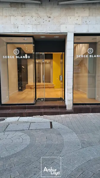 Local Commercial à louer - Brive-La-Gaillarde (19100) - 70 m² - 1 500 €/mois