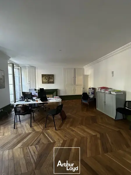 A vendre Bureaux 300m² Brive-la-Gaillarde