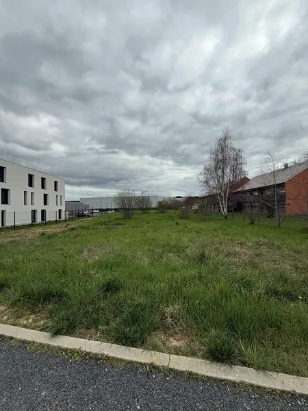 Terrain à vendre - Brive-La-Gaillarde (19100) - 2450 m²