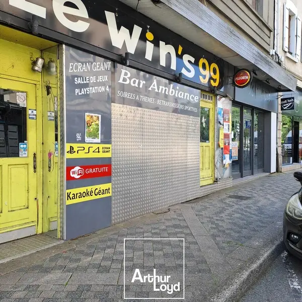 A vendre Local commercial  267m² Tulle
