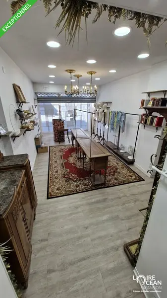 OPPORTUNITE A SAISIR - LOYER PUR - AVENUE DE GAULLE