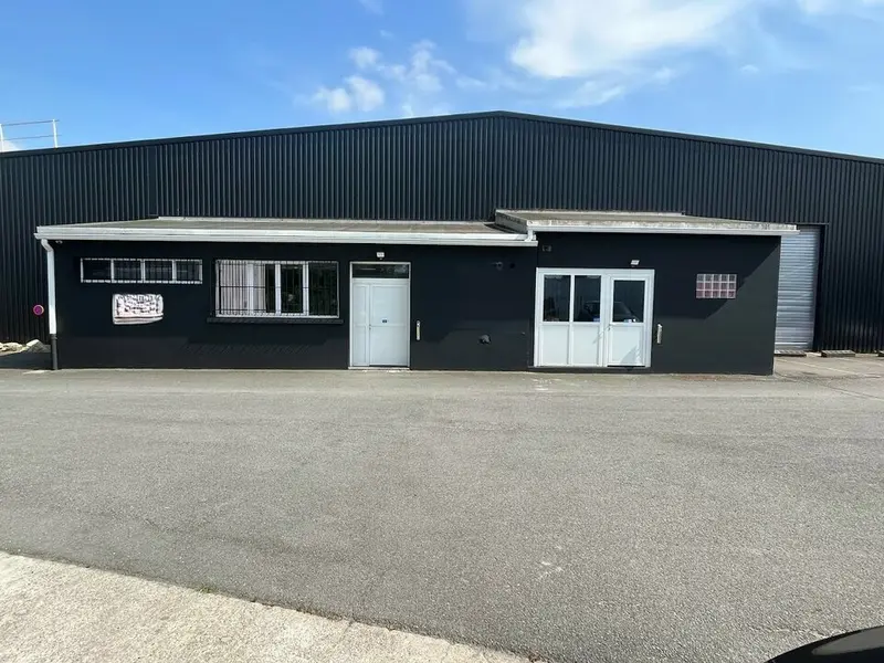 Local Commercial à louer - Pessac (33600) - 93 m² - 1 046 €/mois