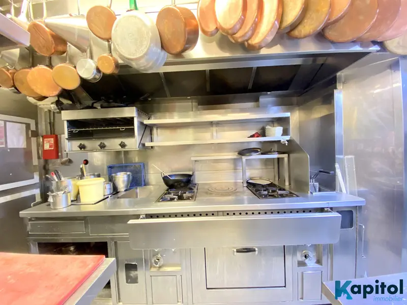 Restaurant traditionnel- Paris 12 - Extraction 400- Sur axe passant