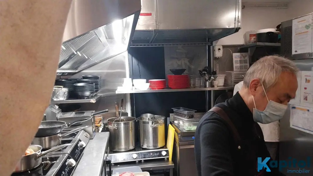 Restaurant rapide en angle - Paris 3 - Quartier MARAIS