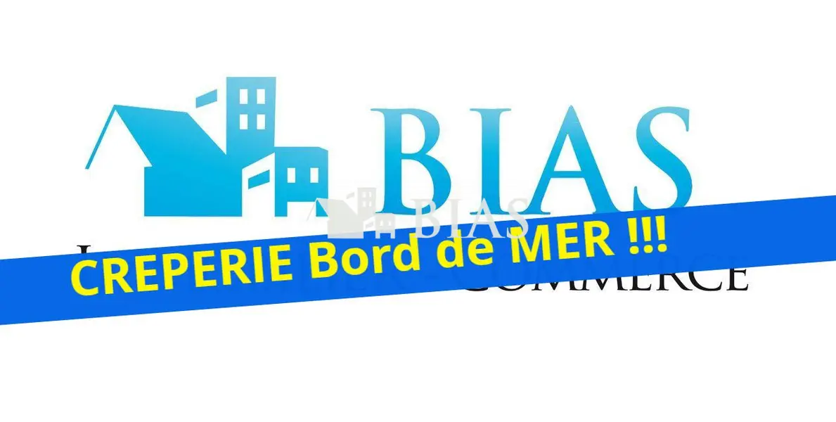 CREPERIE BAR BRASSERIE BORD DE PLAGE   TERRASSE FACE MER