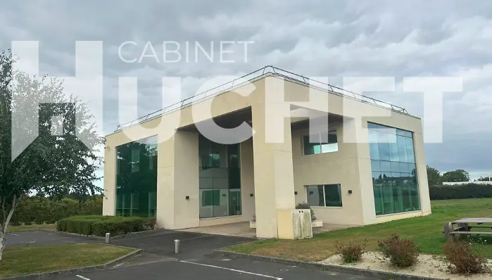 Bureau à vendre -  - 980 m²