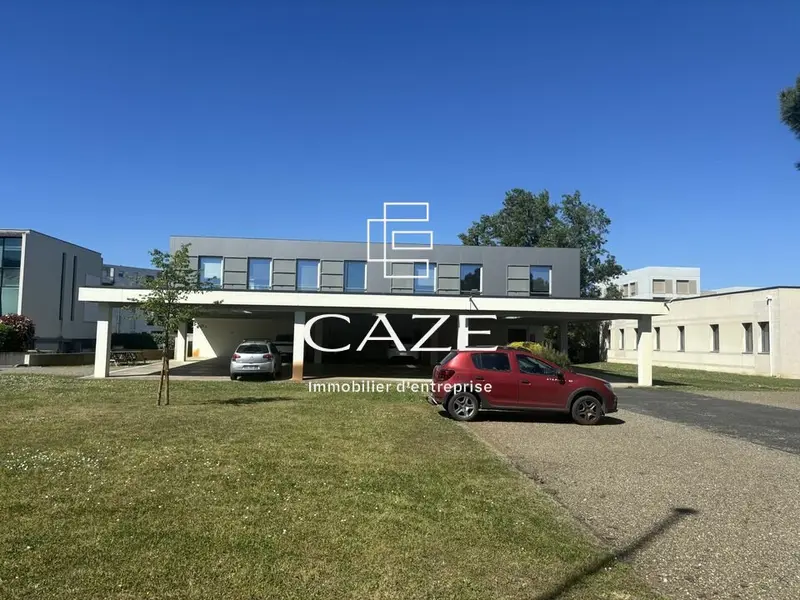 Bureau à louer - Bruges (33520) - 484 m² - 6 655 €/mois