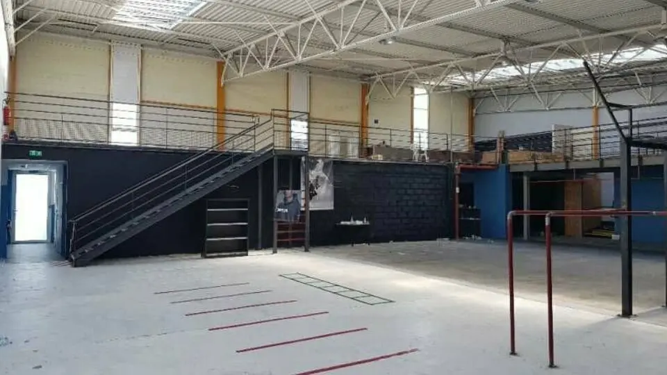 Local Commercial à louer - Pessac (33600) - 746 m² - 4 351 €/mois