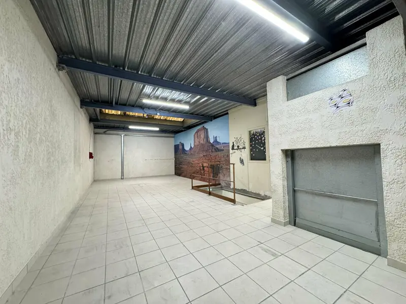 Entrepôt / Activité à louer - Saint-Ouen-L'Aumône (95310) - 122 m² - 1 016 €/...