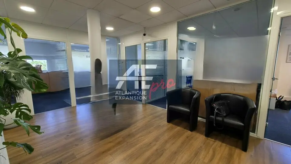 Bureau à louer - Saint-Nazaire (44600) - 185 m² - 3 200 €/mois