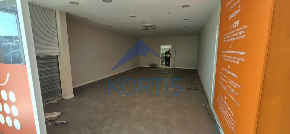 Local Commercial à louer - Mâcon (71000) - 69 m² - 1 445 €/mois