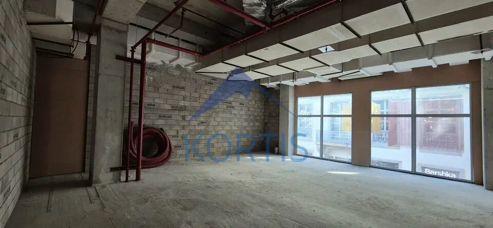 Local Commercial à louer - Besançon (25000) - 623 m² - 10 418 €/mois