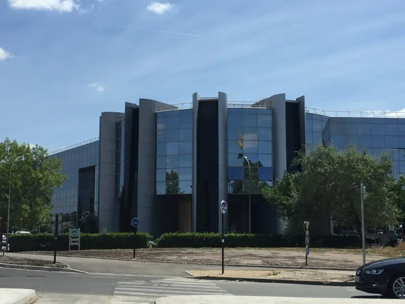 Bègles, bureaux de 154 m² à la location