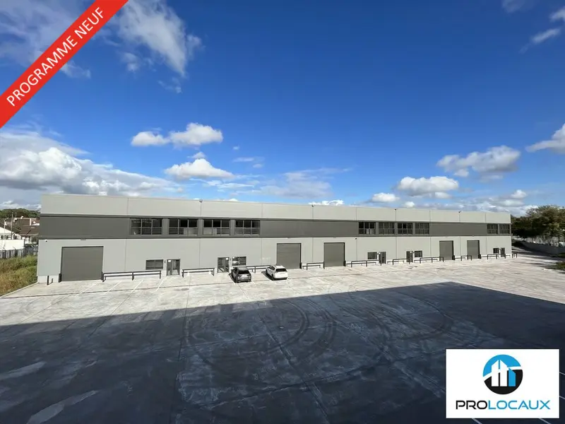 Entrepôt / Activité à louer - Les Pavillons-Sous-Bois (93320) - 620 m² - 6 45...