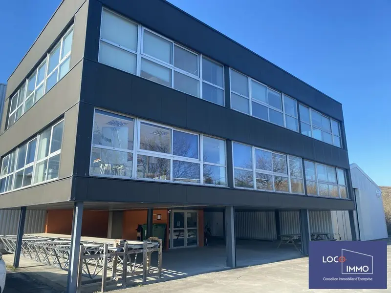 A louer Locaux d'activité 1345m² Mérignac