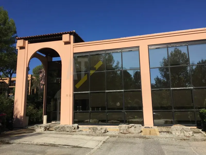 BUREAUX À LOUER DE 249m2 EN RDC À SOPHIA ANTIPOLIS