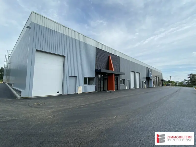 A louer Locaux d'activité 295m² La Chapelle-des-Fougeretz