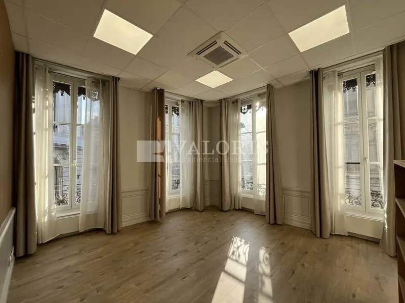 A louer Bureaux 184.7m² Lyon 02