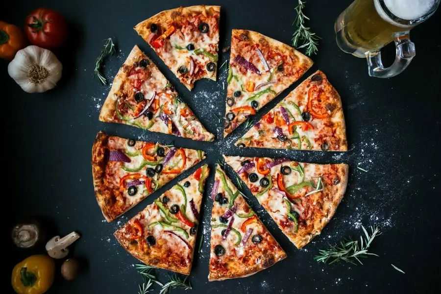FONDS DE COMMERCE - PIZZERIA A CEDER
