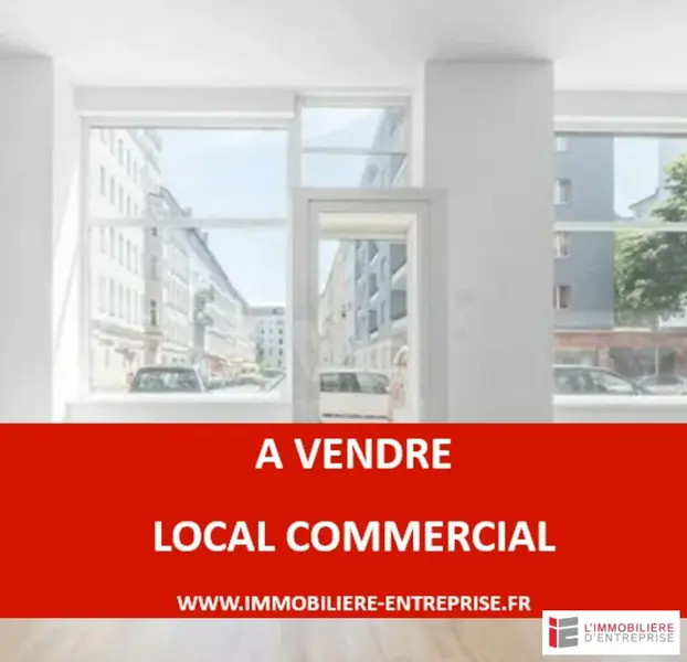 TRÈS BEAU MAGASIN - BELLE VITRINE