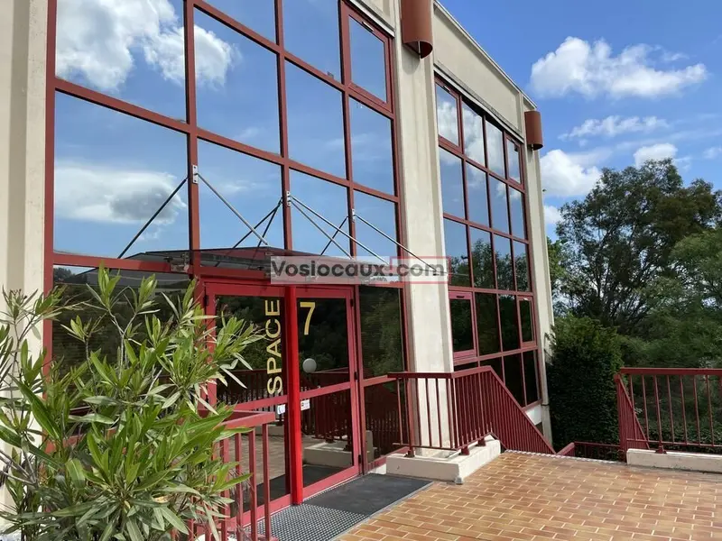 À LOUER  Bureaux de 82m²  VALLAURIS / CHEMIN DE SAINT-BERNARD 