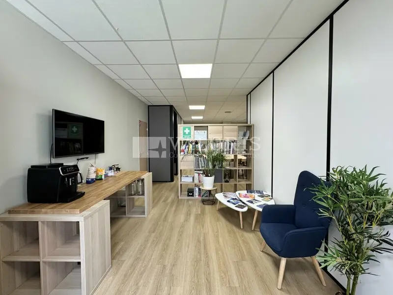 A louer Bureaux 233m² Villeurbanne