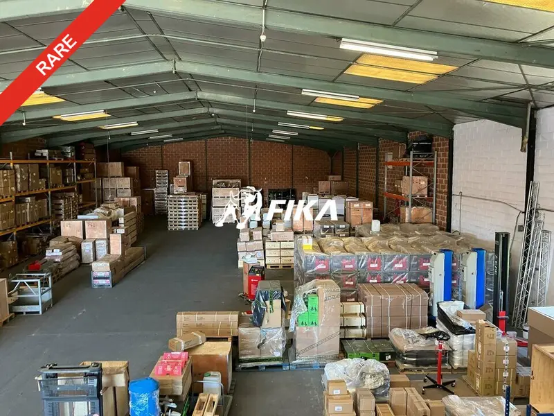 A VENDRE ENTREPOT D'ACTIVITÉ 1000 m² - (31100) TOULOUSE