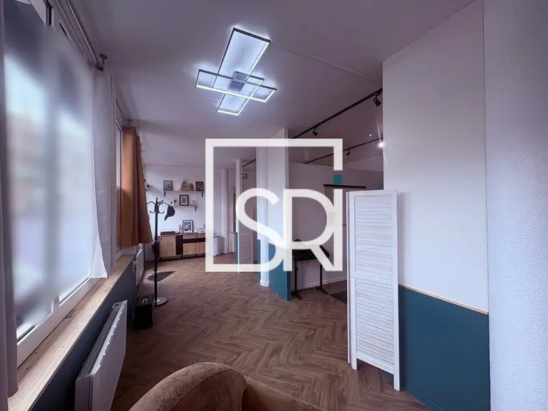 A louer Local commercial  95m² Cournon-d'Auvergne