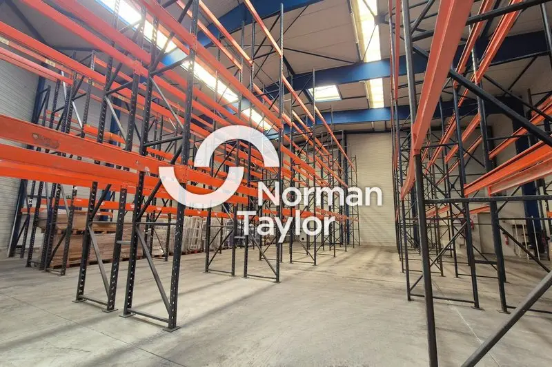 A vendre Locaux d'activité 2000m² Perpignan