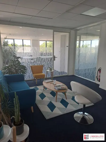 A LOUER PLATEAU DE BUREAUX 220 M² - CESSON SEVIGNE