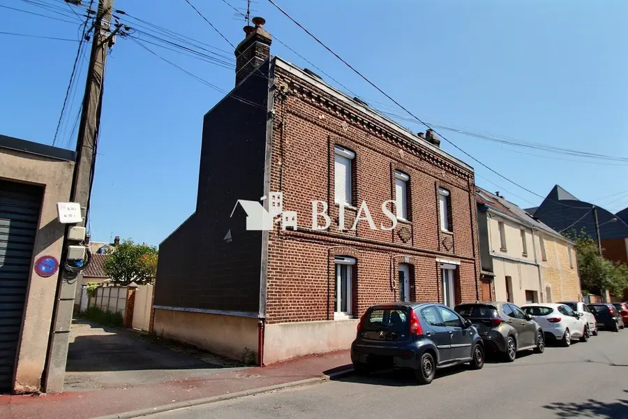 MAISON INDIVIDUELLE ANCIENNE