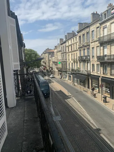 À LOUER  Bureaux meublés avec rooftop  Rue Fondaudège, Bordeaux