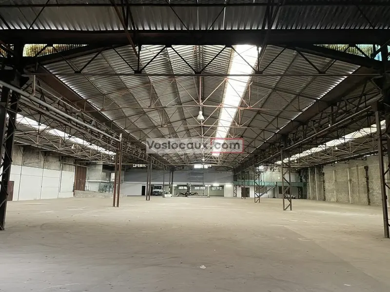 A louer : Local d'activité de 3 500 m² 