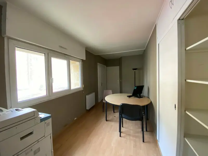 A LOUER - IMMEUBLE BUREAUX - AURAY