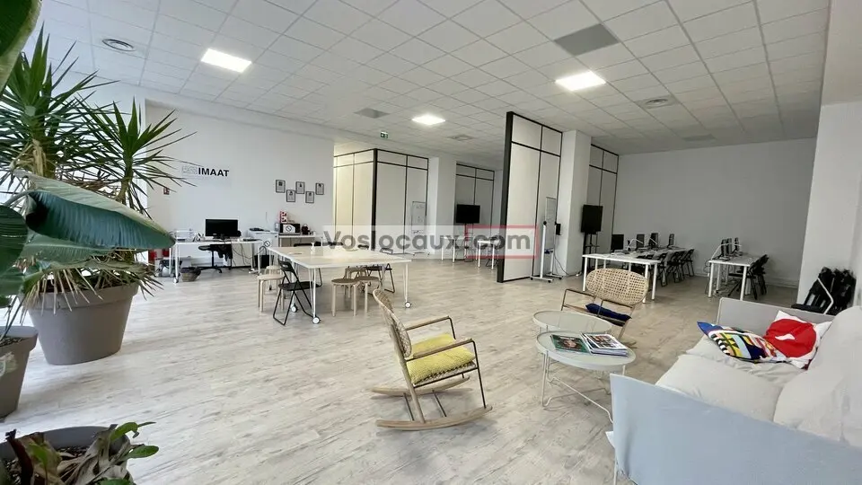 Bureaux de 200 m² à louer à Sophia-Antipolis  Quartier Les Lucioles