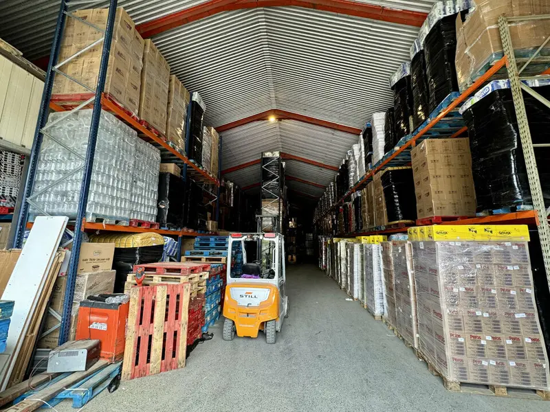 A louer Locaux d'activité 1500m² Oissery