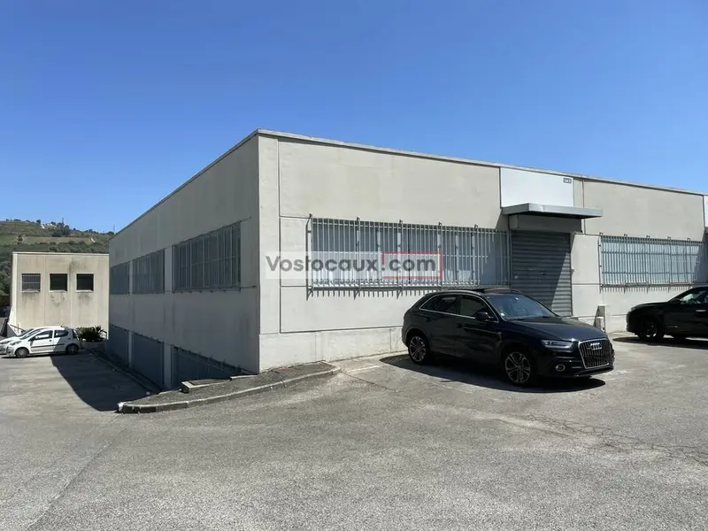 A louer : Local d'activité/bureau de 250 m²  - Saint Jeannet 