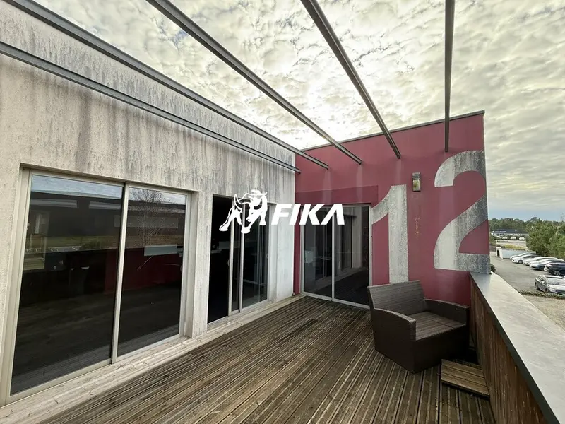 A LOUER BUREAUX 278 m² - MARTILLAC - TECHNOPOLE