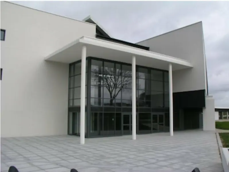 A LOUER / BUREAUX / ISNEAUVILLE 