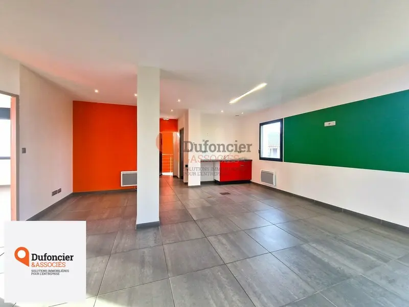 Bureau à louer - Poitiers (86000) - 80 m² - 910 €/mois