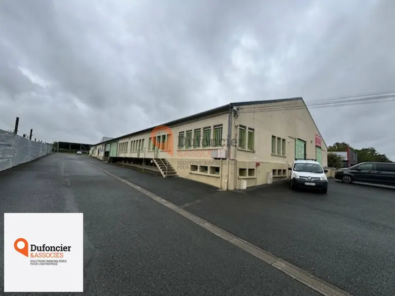 BUREAUX A VENDRE CHAUVIGNY 105M² - ZONE D'ACTIVITE