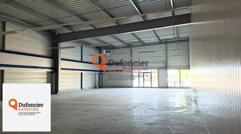 Bureau à louer - Antran (86100) - 316 m² - 2 528 €/mois