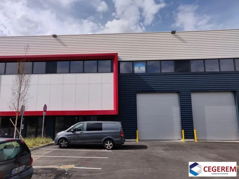 Locaux d'activités et bureaux MIXTES A PARTIR DE 213 M2 